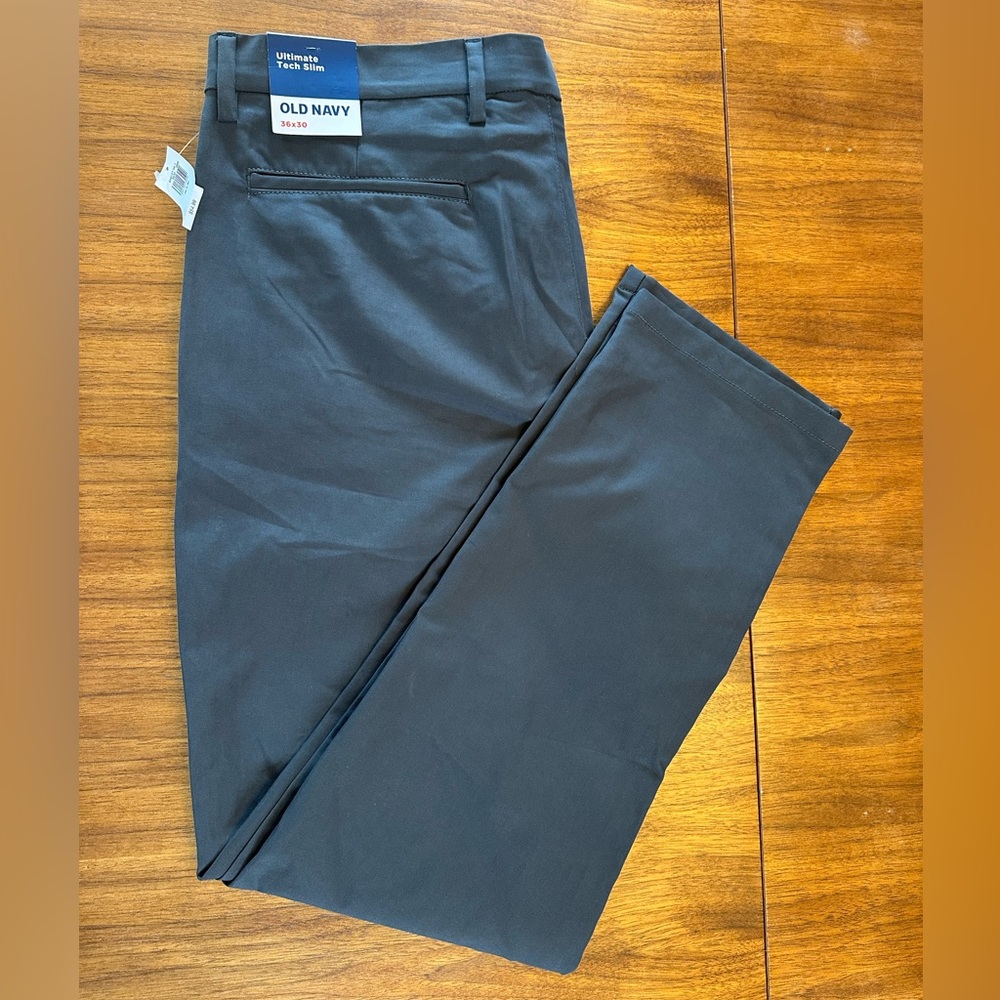 Old Navy Men's Gray Ultimate Tech Slim Pants